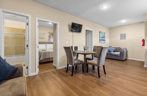 Utica Appartement | Free Parking, Laundry, Wi-Fi, near Down Utica NY2