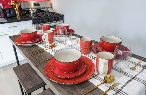 Ironbound District Appartement | Free Parking Modern Duplex-Central Location-close to Train+EWR