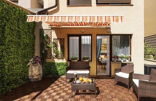 Sofia City Center Appartement | 🚗 FREE PARKING on premises + 🌳HUGE terrace🌳