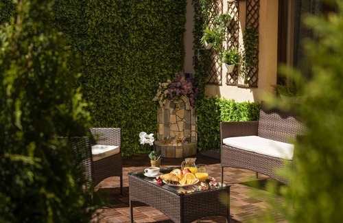 Sofia City Center Appartement | 🚗 FREE PARKING on premises + 🌳HUGE terrace🌳