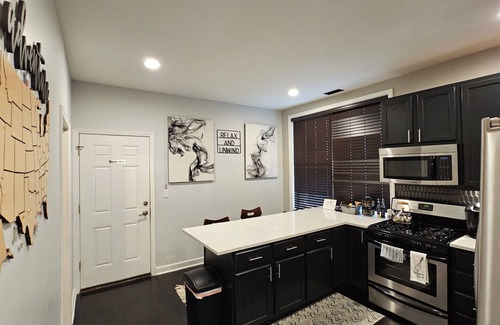 West Bucktown Appartement | Free Parking & Wifi in Bucktown/Logan Square Apt, Close to Everything!