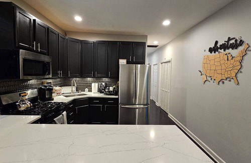West Bucktown Appartement | Free Parking & Wifi in Bucktown/Logan Square Apt, Close to Everything!