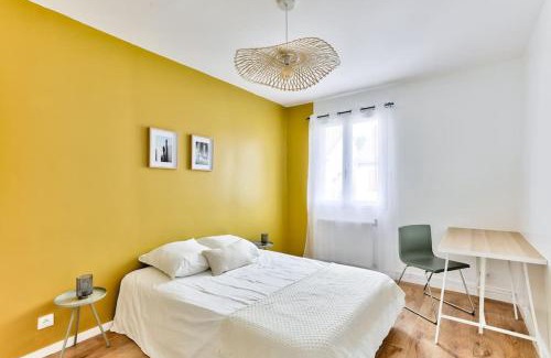 Epinay-sur-Seine Maison | Free Private Parking - 15mn Paris - 5mn Walk Train Station - All equipped - Terrace - Garden - Stade de France - Casino d'Enghien - Hippodrome, Université