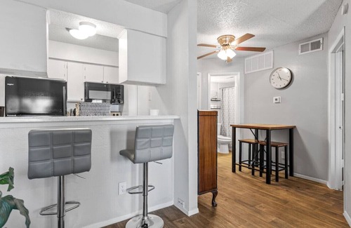 Park Central Appartement | FREE WIFI | 1 BEDROOM APT | DALLAS