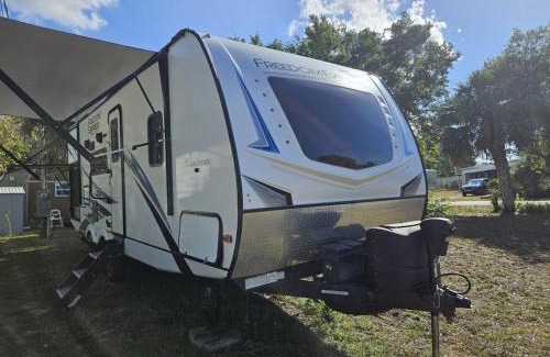 Cocoa Autre | Freedom Express RV