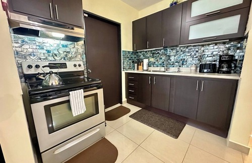 Gobernador Pinero Maison | Freedom House San Juan SJ
