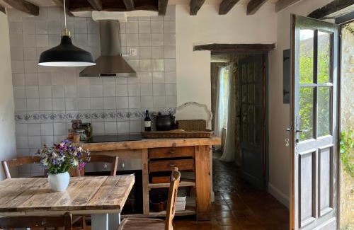 Courcelles-les-Gisors Maison | French countryside near Paris!