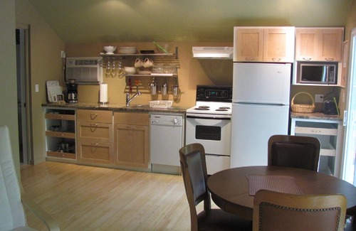 Saugeen 29 Cottage | Frenchman Bay Cottages - The Flat