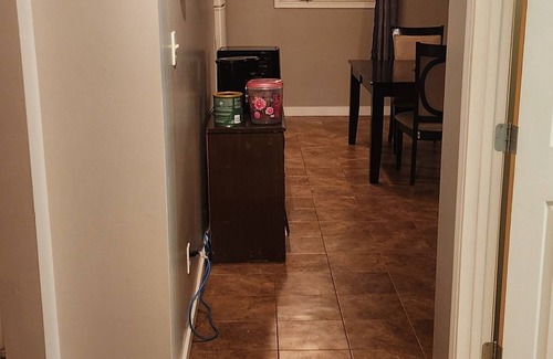 Weyburn Appartement | Fresh clean all you need home away from home recently painted and updated