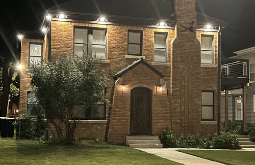 Lincoln Terrace Copropriété | Fresh remodel in neighborhood with great Architecture from early 1900's.