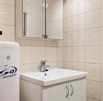 Bergenhus Appartement | Fresh studio apartment, a short walk from Bryggen