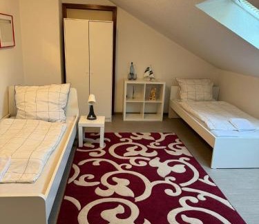Misburg - Nord Maison | Freundliches Privatzimmer mit Gemeinschaftsküche und Gemeinschaftsbad
