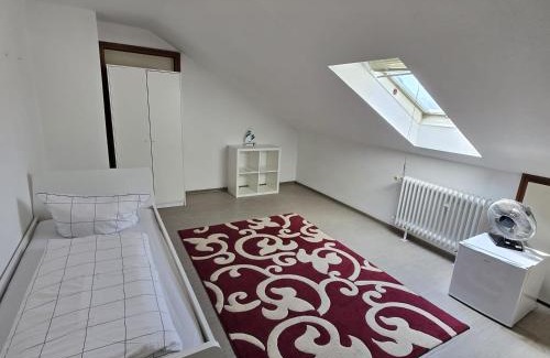 Misburg - Nord Maison | Freundliches Privatzimmer mit Gemeinschaftsküche und Gemeinschaftsbad
