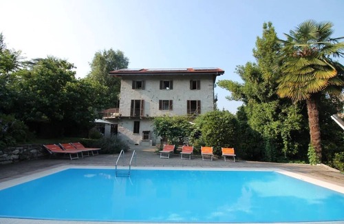 Vacciago Appartement | Frey apt. 1 + Frey apt. 2 at Lake Orta with garden and pool