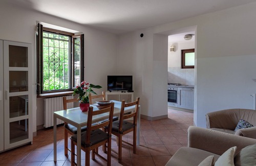 Vacciago Appartement | Frey House apt. 1, 2 and 3 at Lake Orta with pool and garden