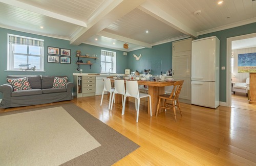 Salthouse Maison | Cette propriété offre un hébergement très spacieux et confortable pour deux.