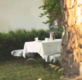 Vaster Lit Et Petit-Déjeuner | Fridfullt boende på lantgård med underbar utsikt