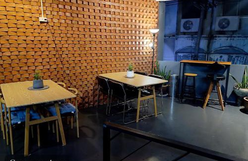 Chan Kasem Maison | Friend Nest Bangkok