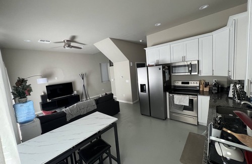Limberlost Maison | Friendly and centric home!n