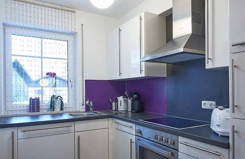 Saaldorf-Surheim Appartement | ***Ferienwohnung 45 qm mit 1 separatem Schlafzimmer