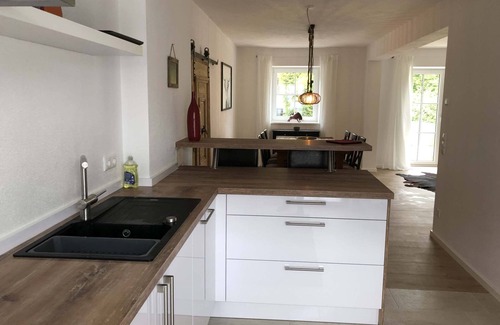 Saaldorf-Surheim Maison | Friendly vacation home- 8 persons, 130sqm, 3 bedrooms, 2 terraces, central