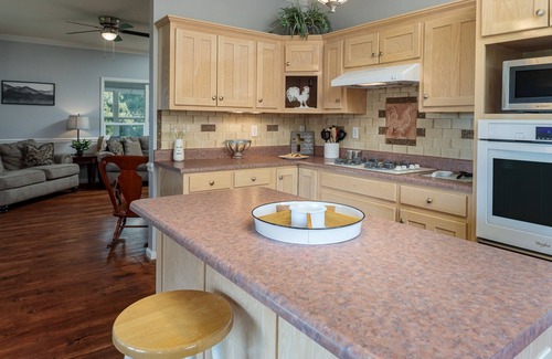 Rogersville Maison | Friends, Family & Fishermen Retreat! Rogersville, AL aka "Fishermen's Paradise"