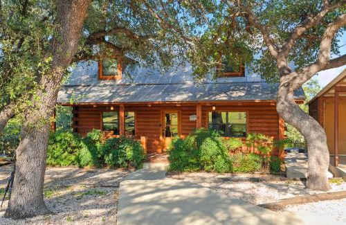 Leakey Maison | Frio Rivers Edge in the Heart of Hill Country cabin