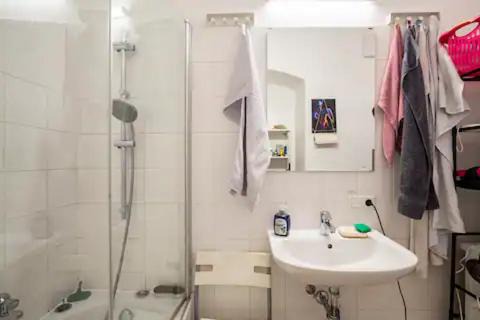 Ottakring Maison | FRO-MEDIA - Room - Backside - Community Space -