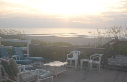Crescent Beach Copropriété | DE 483 $ / WK, MEILLEUR PRIX OCEANFRONT, 10 marches à la plage,