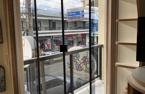 Centro Appartement | Front-facing apartment with balcony on Garopaba's main street