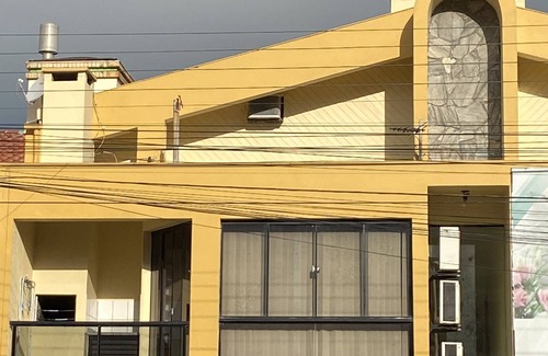 Centro Appartement | Front-facing apartment with balcony on Garopaba's main street