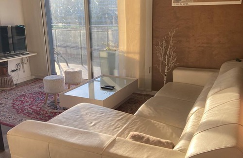 Badalona Appartement | Front line beach in front of the port