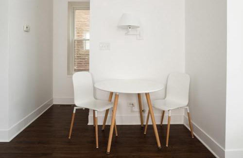 Pilsen Appartement | FRONTDESK Bright 3 BR Apt near Soldier Field