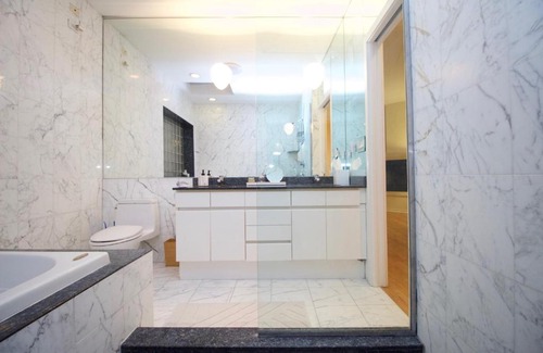 Wicker Park Appartement | FRONTDESK Spacious 2 BR Apt in Wicker Park