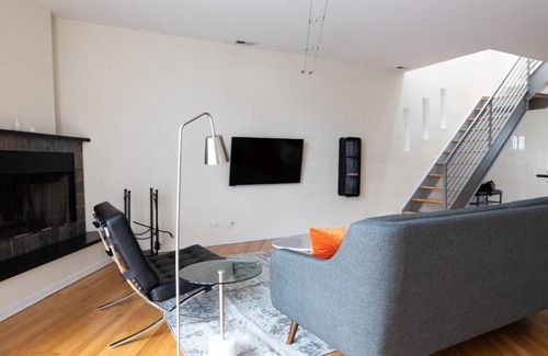 Wicker Park Appartement | FRONTDESK Spacious 2 BR Apt in Wicker Park