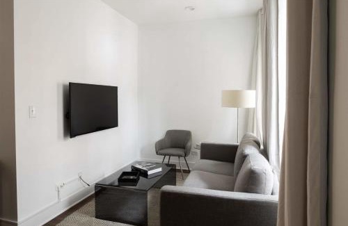 Pilsen Appartement | FRONTDESK Updated 2 BR Apt Near South Side