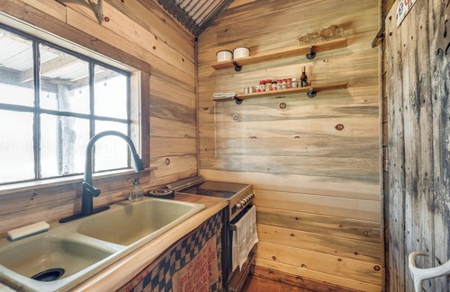Italy Cabine | Frontier Cabin - Star Gazing - Pet Friendly