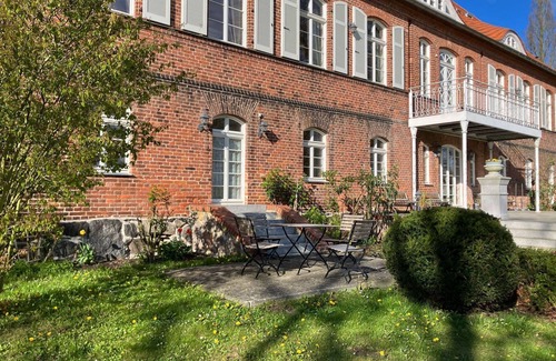 Putnitz Appartement | Burrow - Château Pütnitz - Canoë spéciale de 4 U (05 Sept-18 Juin)
