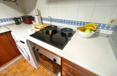 Huerta del Rey Vallellano Appartement | Apartamento completo en San Basilio, ideal parejas y trabajadores en remoto.