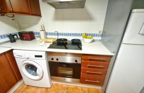 Huerta del Rey Vallellano Appartement | Apartamento completo en San Basilio, ideal parejas y trabajadores en remoto.