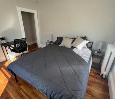 Lynn Appartement | Full Apartment in Lynn - Fits 5 people