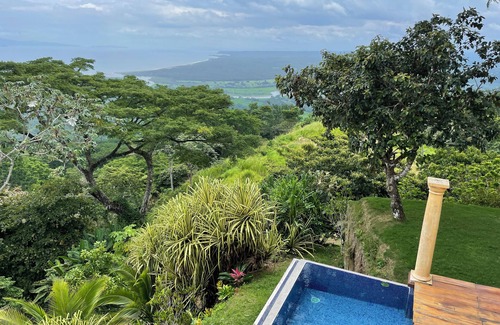 Tarcoles Maison | Full comfort 3 bedrooms house with AC, swimming pool, near Carara NP