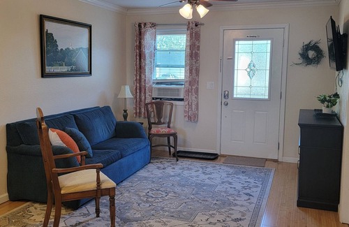 Nauvoo Appartement | Full family APT in Nauvoo-Walking distance to Temple and Historic Nauvoo