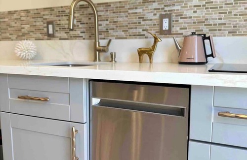 Clairemont Maison | *Full Guest | Luxury Modern Home * Pets Welcome!*