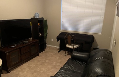 Las Vegas Maison | Full home for your family! less than 20 min from Las Vegas Strip.