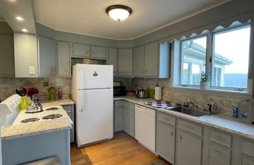 Montour Falls Maison | Full House Overlooking Watkins Glen & Seneca Lake!