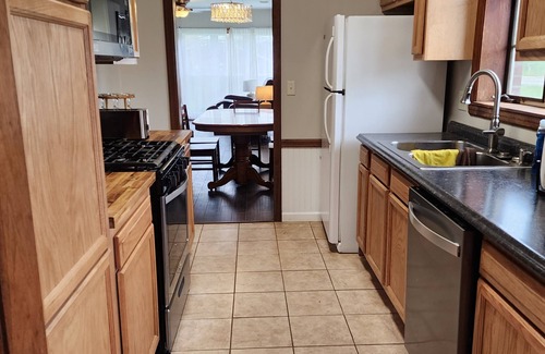 Buckhannon Maison | Full House