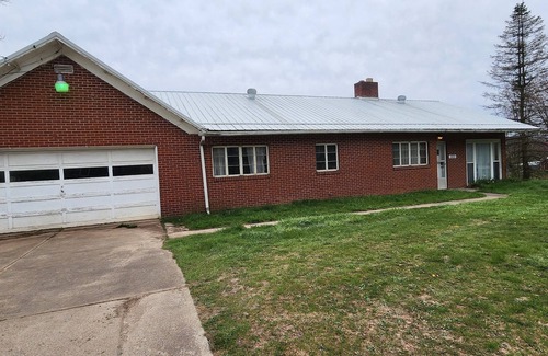 Buckhannon Maison | Full House