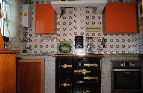 Ponte Caldelas Maison | FULL house with enclosed property, garden and barbecue. JUNE 85 € night