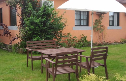 Ponte Caldelas Maison | FULL house with enclosed property, garden and barbecue. JUNE 85 € night
